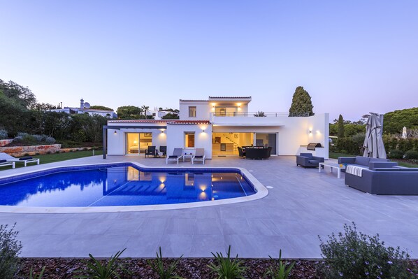 Außenpool, beheizter Pool