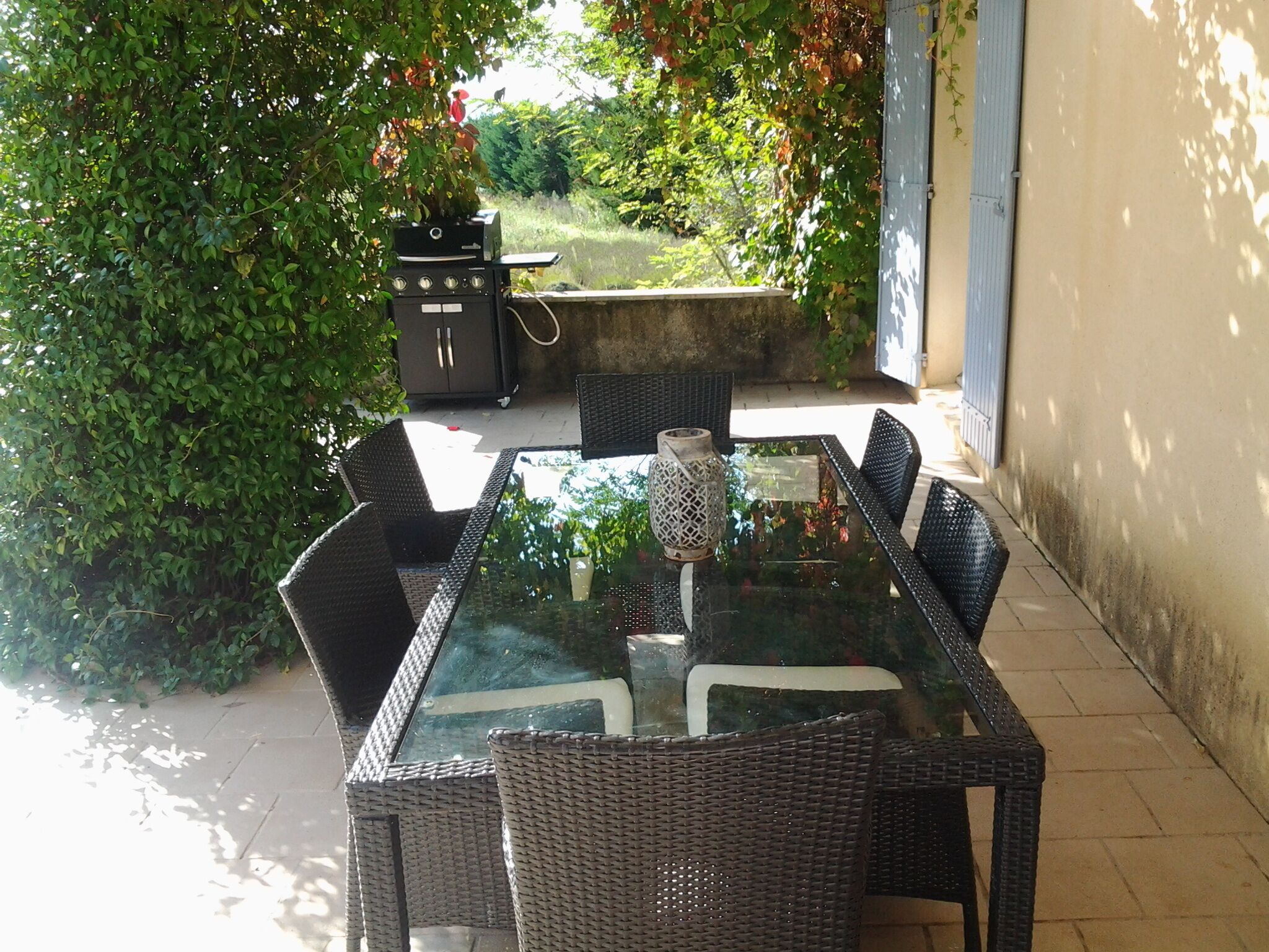 house with garden in the heart of the luberon