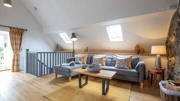 Smart-TV, Kamin, DVD-Player, Videothek