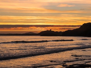 Beach nearby - Hen Stabl - A charming 18th century stone character stables conversion (Llanfair)