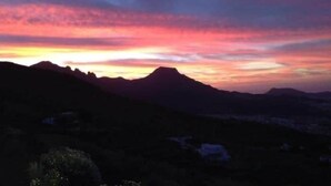 A mountainous landscape with a sunset. - CERCADO DEL MEDIO COUNTRY VILLA AND POOL (Adeje)