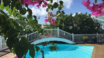 Udendørs pool