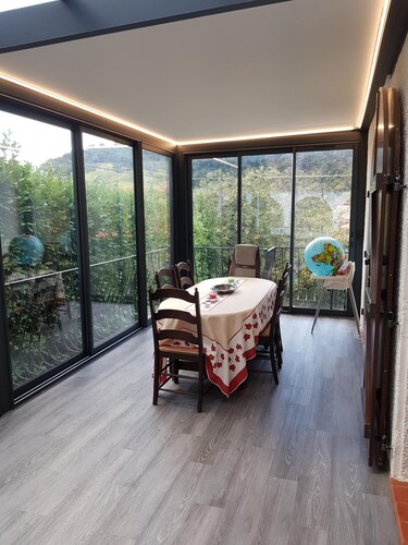  Luxury villa with spectacular mountain views and facing the relaxing Rio