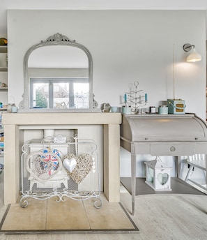 Interior - Lumiere - West Wittering (West Wittering, West Sussex)