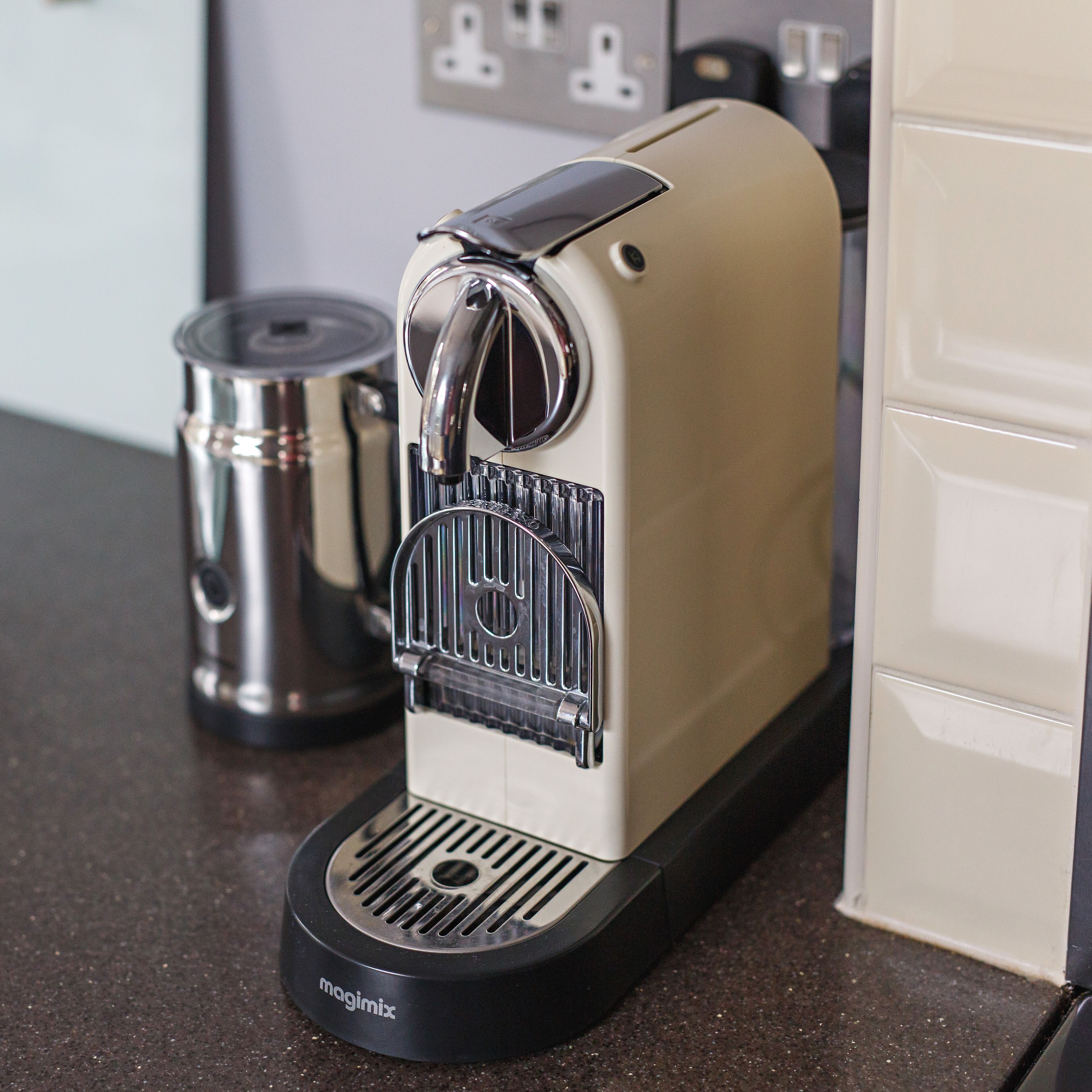 Kaffe og/eller kaffemaskin