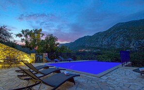 Outdoor pool, a heated pool - Lux villa,  heated infinity salt water pool, sauna, whirpool, close to the sea. (Smolonje)
