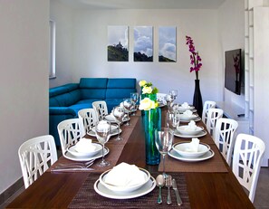 Dining - Lux villa,  heated infinity salt water pool, sauna, whirpool, close to the sea. (Smolonje)