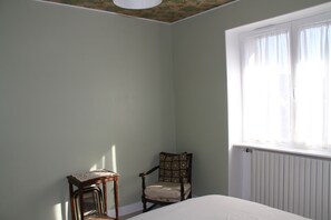 4 Schlafzimmer, Bügeleisen/Bügelbrett, kostenloses WLAN, Bettwäsche