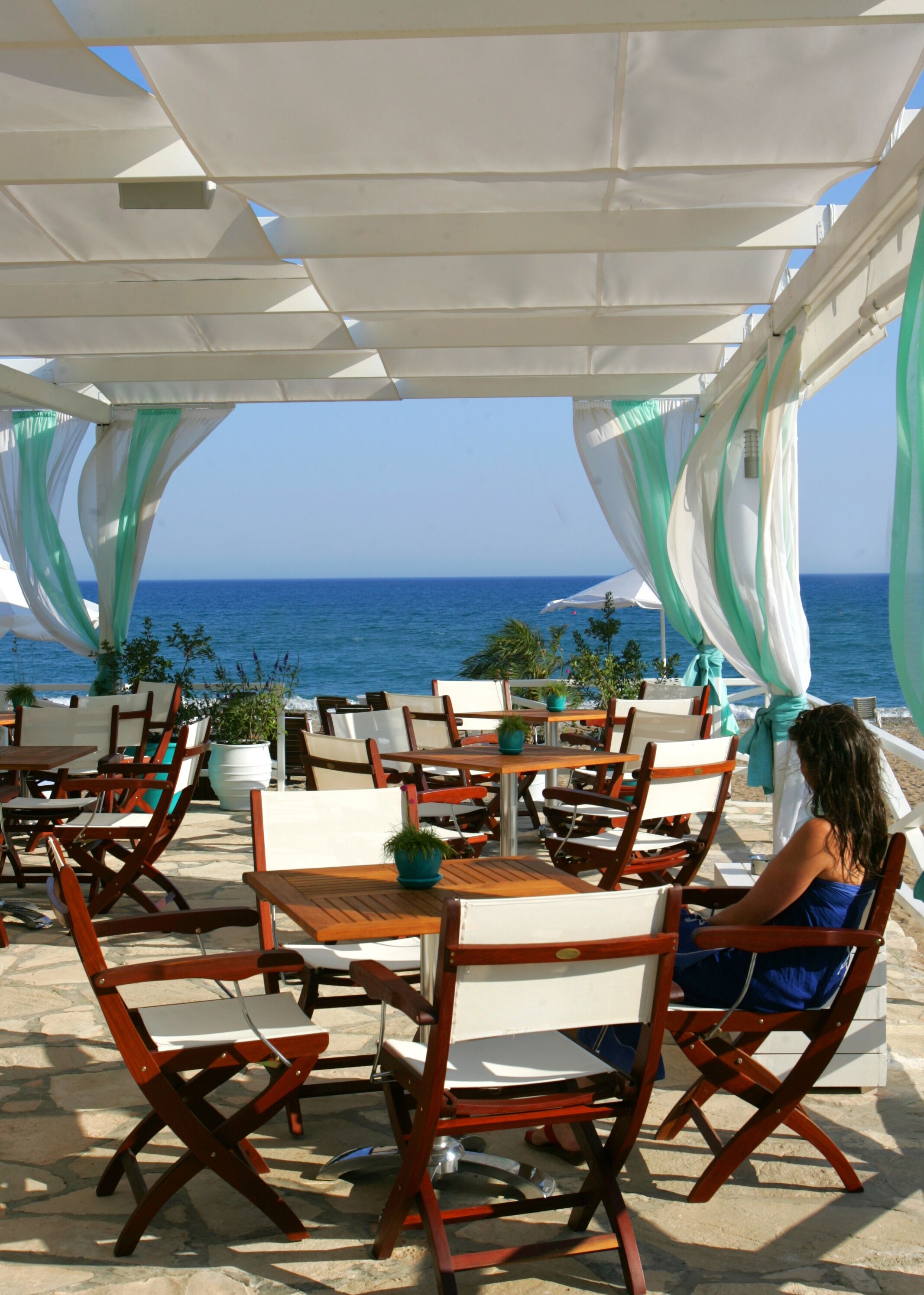 تناول الطعام بالخارج