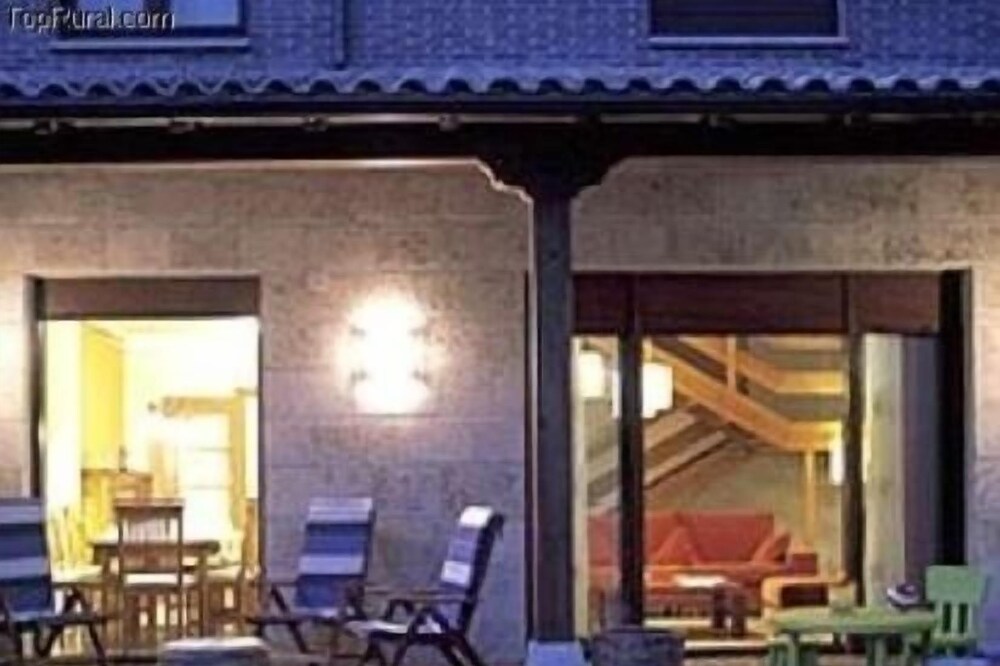 Self catering cottage La Alcubilla for 10 people