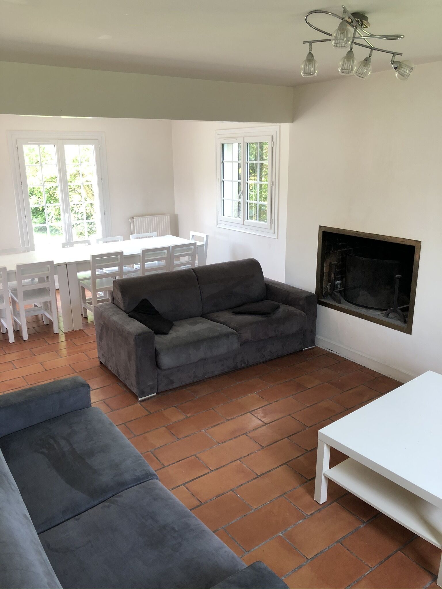 Listed villa with large garden 15 people 300 m from the beach and 200 m from shops