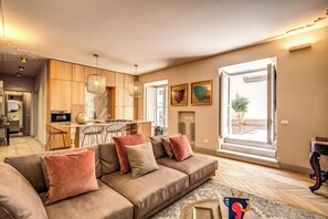 Fernseher, Stereoanlage