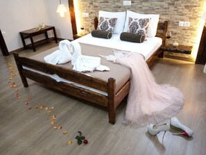 2 Schlafzimmer, Zimmersafe, Bügeleisen/Bügelbrett, WLAN