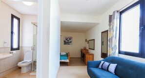 2 slaapkamers, een strijkplank/strijkijzer, wifi, beddengoed