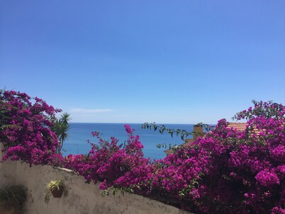 House with sea view terrace, parking, free from September 20 last minuts