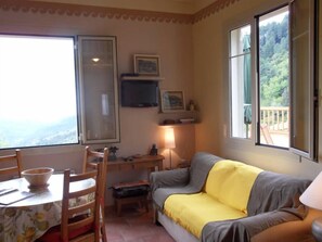 Téléviseur, livres