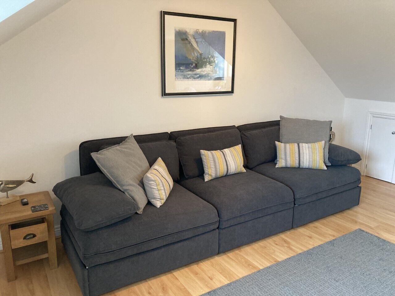 Smart-TV, DVD-Player, Bücher, Videothek