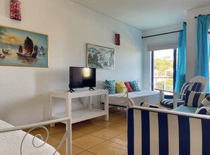 1 slaapkamer, een strijkplank/strijkijzer, gratis wifi, beddengoed
