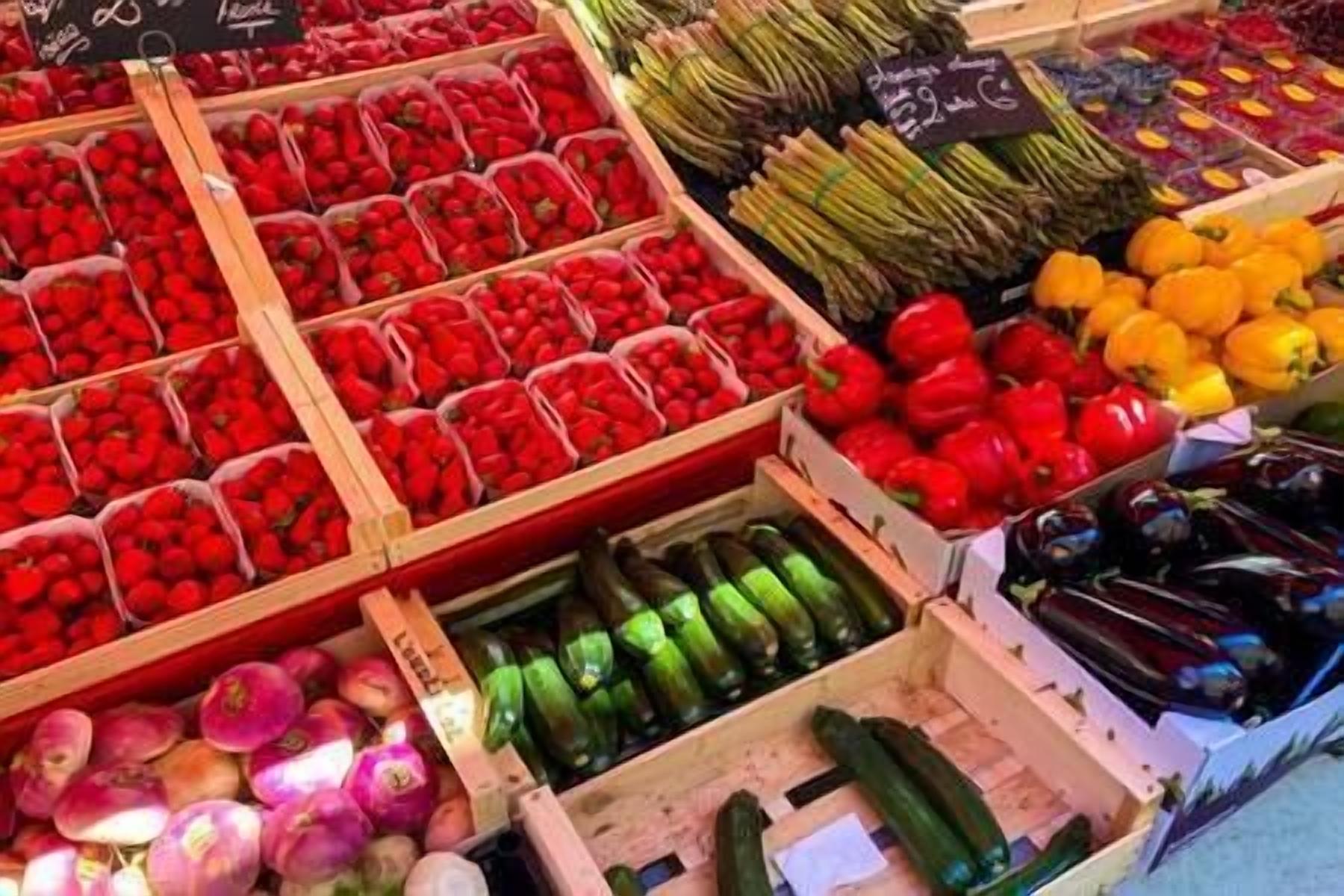 Alimentos y bebidas