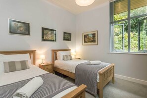 2 Schlafzimmer, Bügeleisen/Bügelbrett, kostenloses WLAN, Bettwäsche