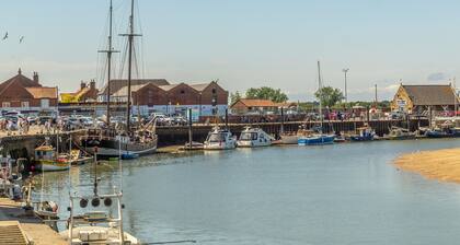 Une fabuleuse maison de ville victorienne mitoyenne avec un beau jardin privé