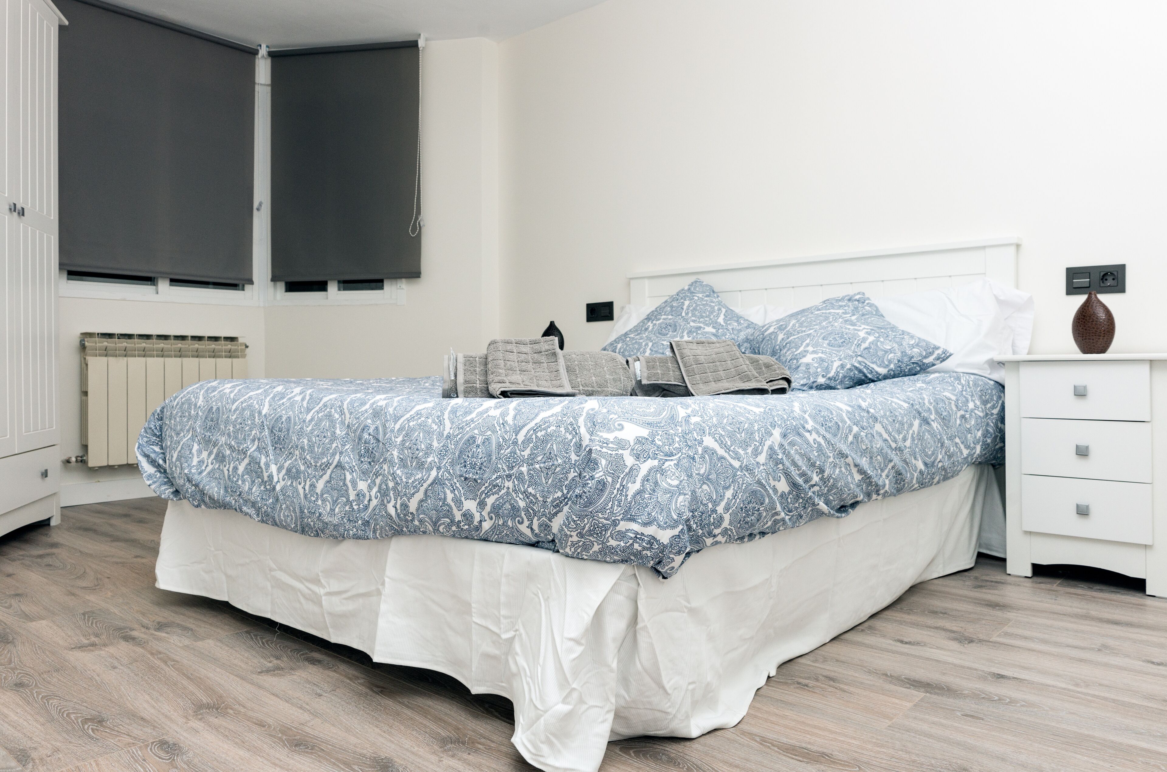 2 slaapkamers, een strijkplank/strijkijzer, wifi, beddengoed