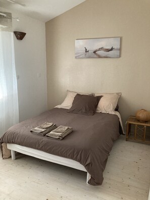 2 habitaciones, tabla de planchar con plancha y wifi gratis 