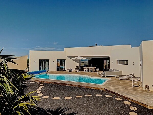 Outdoor pool, a heated pool