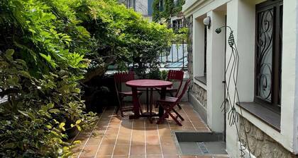 Villa Claude Monet - Buttes-Chaumont - La MouzaĂŻa -