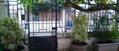 Enceinte de l’hébergement