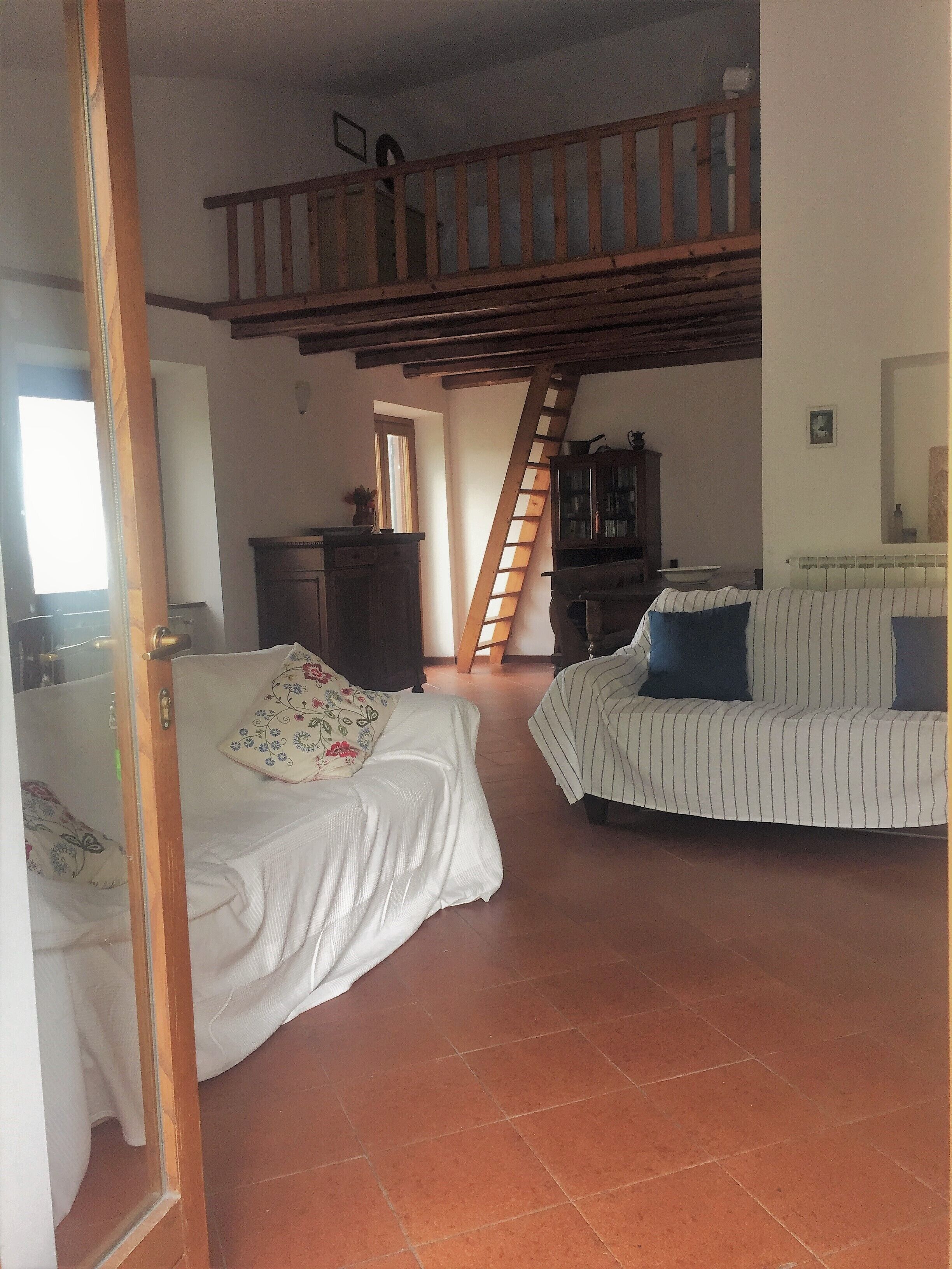 Villa with pool and spectacular views in Montasola