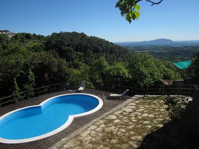 Villa with pool and spectacular views in Montasola