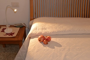 4 bedrooms, iron/ironing board, travel cot, WiFi