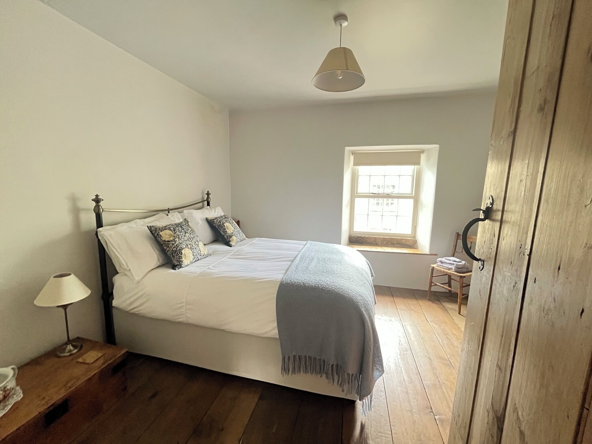 Beautifully Restored Period Holiday Cottage in the Peak District