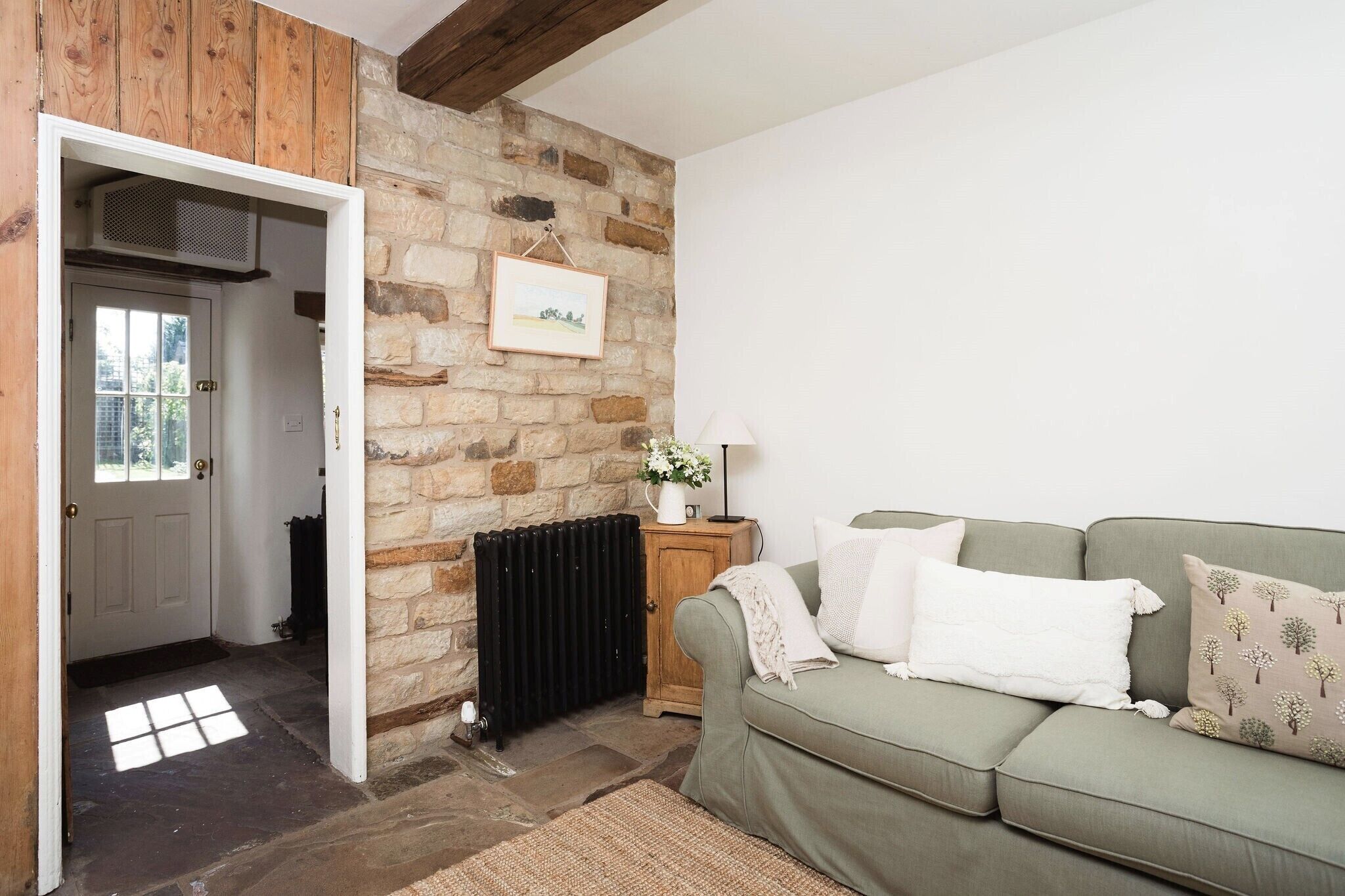Beautifully Restored Period Holiday Cottage in the Peak District