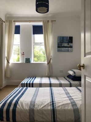 3 Schlafzimmer, Bügeleisen/Bügelbrett, WLAN, Bettwäsche