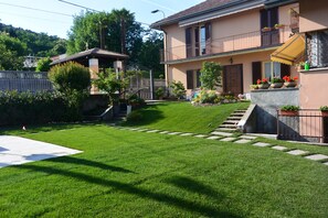 Property grounds - "The Call of the Lake" near Milan Malpensa & Lakes CIN: IT012101C2GA2FUZ7O (Mercallo)