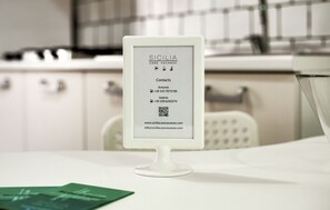 Dusche, Haartrockner, Bidet, Handtücher