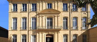 Luxury charm, terrace historic center Mazarin district with elevator