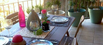 Luxury charm, terrace historic center Mazarin district with elevator