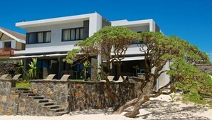 Exterior - VILLA ON THE BLUE WATER BAY (Blue Bay)
