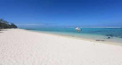 VILLA ON THE BLUE WATER BAY