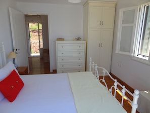 Room - Private Villa, Swimming pool, Garden, Amazing panoramic sea view, Near beach (Skaloma)