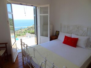 Room - Private Villa, Swimming pool, Garden, Amazing panoramic sea view, Near beach (Skaloma)