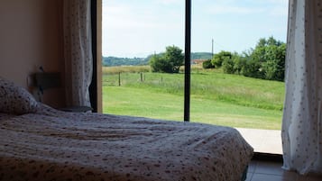1 quarto, ferros/tåbuas de passar roupa, berço de viagem, Wi-Fi