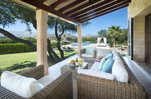 Terrace/patio - VILLA SIQUIER - LUXURY RETREAT WITH MOUNTAIN VIEWS (Pollensa)