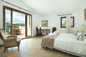 5 bedrooms, in-room safe, iron/ironing board, travel cot - VILLA SIQUIER - LUXURY RETREAT WITH MOUNTAIN VIEWS (Pollensa)