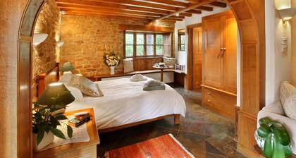 A spacious and luxurious retreat for couples near Great Tew