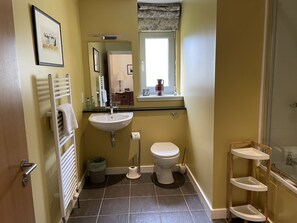 Hair dryer - 2 bedroom pet friendly cottage sleeping 6 with sofa bed at The Highland Club (Loch Ness)