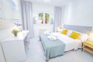 6 chambres, fer et planche à repasser, Wi-Fi gratuit, draps fournis